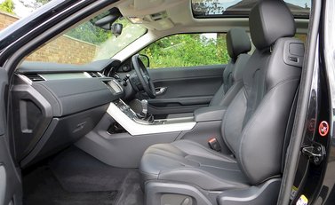 Land Rover Range Rover Evoque 2.2 SD4 Pure Coupe 4