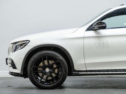 Mercedes-Benz GLC 2.1 GLC220d AMG Line (Premium Plus) Coupe 5dr Diesel G-Tronic 4MATIC Euro 6 25