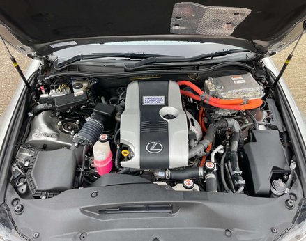 Lexus Is 2.5 IS 300h Advance CVT 4dr 7