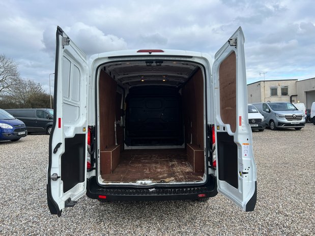 Ford Transit LWB L3H2 Medium Roof Leader 350 Camera Nav EURO 6 NO VAT 9