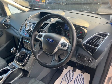 Ford C-Max 1.0T EcoBoost Titanium Euro 5 (s/s) 5dr 18