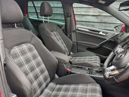 Volkswagen Golf 2.0 Golf GTD Semi-Auto 5dr 25