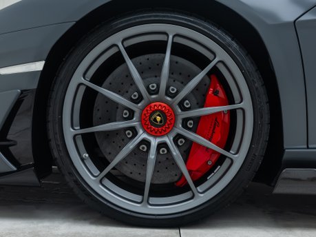 Lamborghini Aventador SVJ LP 770-4 ROADSTER 