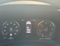 Volvo XC40 2.0 D3 Momentum SUV 5dr Diesel Auto Euro 6 (s/s) (150 ps) 17