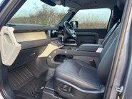 Land Rover Defender 90 D250 Hard Top SE MHEV 13