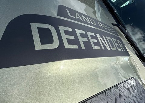 Land Rover Defender 90 3.0 D250 MHEV Hard Top SUV 3dr Diesel Auto 4WD SWB Euro 6 (s/s) (250 ps) 15
