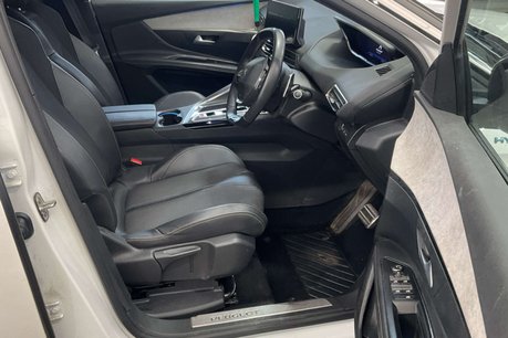 Peugeot 3008 1.6 13.2kWh GT SUV 5dr Petrol Plug-in Hybrid e-EAT Euro 6 (s/s) (225 ps) 9