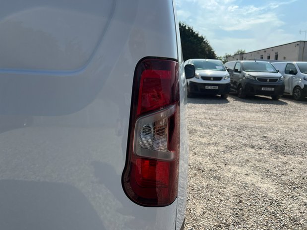 Vauxhall Combo SWB L1H1 Low Roof Category S Prime Air Con Sensors EURO 6 NO VAT 23
