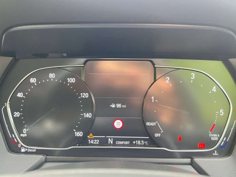BMW 1 Series 2.0 118D Sport 5dr 23