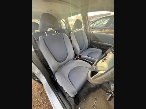 Honda Jazz 1.4 i-DSI SE CVT-7 5dr 20