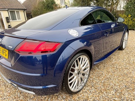 Audi TT 2.0 TDI ultra S line Euro 6 (s/s) 3dr 8