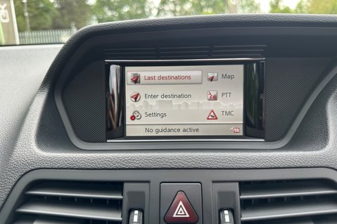 Mercedes-Benz E Class E200 CGI BLUEFF SPORT COUPE AUTOMATIC - LOW MILEAGE -FULL SERVICE HISTORY  41
