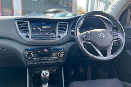Hyundai TUCSON 2.0 CRDi SE Nav SUV 5dr Diesel Manual 4WD Euro 6 (136 ps) 21