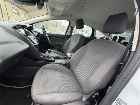 Ford Focus TITANIUM 17