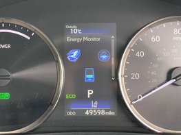 Lexus Is 2.5 IS 300h Advance CVT 4dr 26