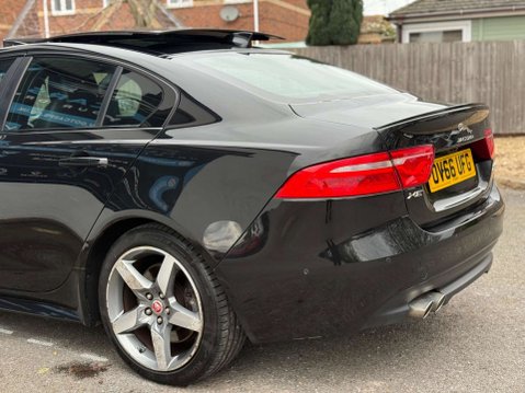 Jaguar XE 2.0d R-Sport Auto AWD Euro 6 (s/s) 4dr 29