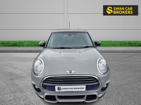 Mini Hatch 1.5 Cooper Auto 3dr 2