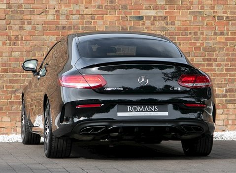 Mercedes-Benz C Class C43 Coupe 4MATIC 3