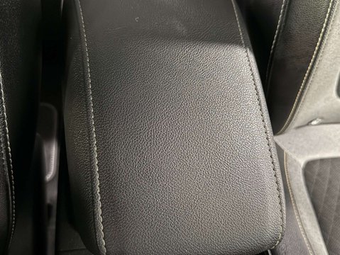 Vauxhall Grandland X 1.6 Grandland X SRi Nav Hybrid4 Auto 4WD 5dr 24