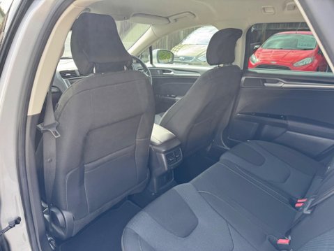 Ford Mondeo 2.0 TDCi Titanium Powershift Euro 6 (s/s) 5dr 42