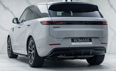 Land Rover Range Rover Sport D300 Dynamic SE 7