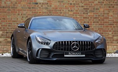 Mercedes-Benz Amg GT GT R 1