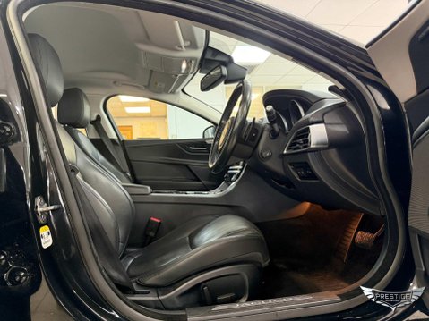 Jaguar XE 2.0d Portfolio Auto AWD Euro 6 (s/s) 4dr 61