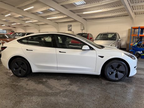 Tesla Model 3 Standard Range Plus Auto RWD 4dr 7
