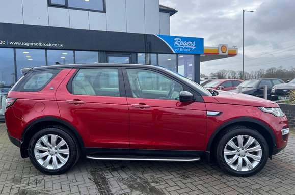 Land Rover Discovery Sport 2.2 SD4 HSE LUXURY AUTOMATIC 7