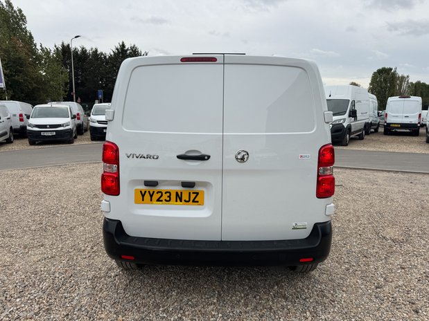 Vauxhall Vivaro SWB L1H1 [SOLD CM] Low Roof 3100 Air Con Sensors EURO 6 NO V 7