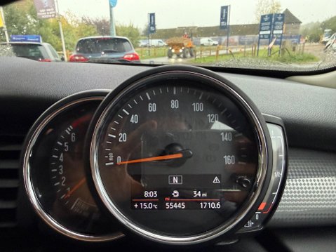 Mini Hatch 1.5 Cooper Euro 6 (s/s) 3dr 35