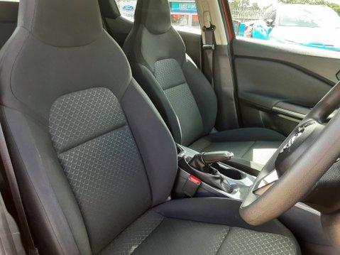 Nissan Juke DIG-T VISIA 11