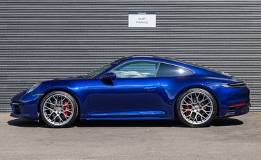 Porsche 911 Carrera S (992) 3