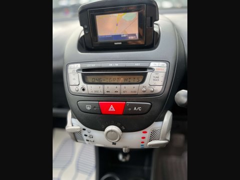 Toyota Aygo 1.0 Aygo Move with Style VVT-i 5dr 25