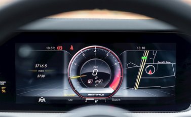 Mercedes-Benz S63 AMG Coupe 17