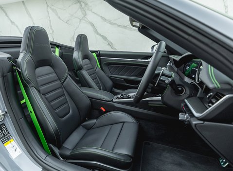 Porsche 911 Turbo S Cabriolet (992) 15