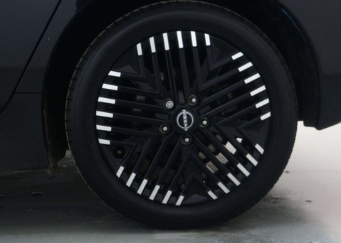 Nissan LEAF Leaf N-Connecta 5dr 16