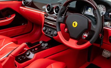 Ferrari 599 SA Aperta 14