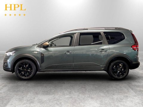 Dacia Jogger 1.0 TCe EXTREME MPV 5dr Petrol Manual Euro 6 (s/s) (110 ps) 4