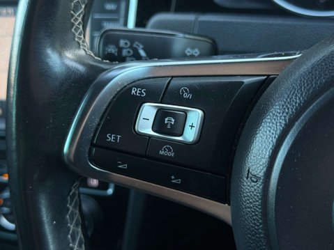 Volkswagen Golf 2.0 TDI BlueMotion Tech GTD Hatchback 5dr Diesel Manual Euro 6 (s/s) (184 p 93