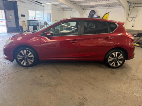 Nissan Pulsar 1.2 DIG-T N-Connecta Euro 6 (s/s) 5dr 5