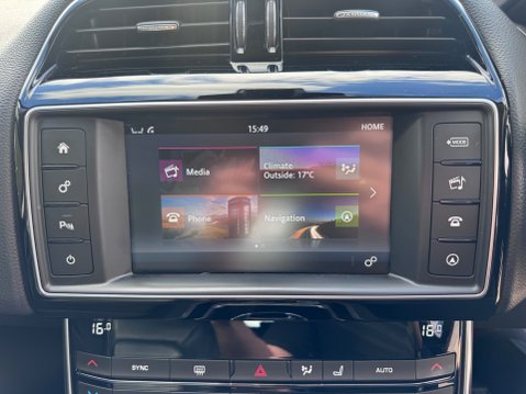 Jaguar XE GTDI PRESTIGE 20