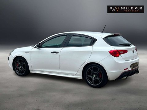 Alfa Romeo Giulietta 1.7 Giulietta Veloce TBi Semi-Automatic 5dr *NATIONAL DELIVERY* 32