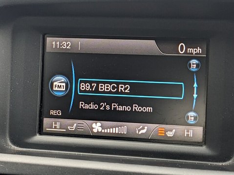 Volvo V40 D2 CROSS COUNTRY SE 28