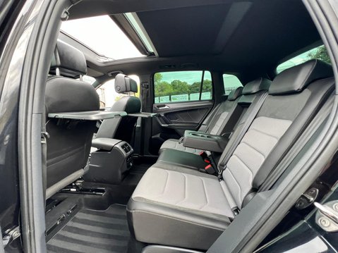 Volkswagen Tiguan R-LINE TDI BMT 4MOTION DSG 75