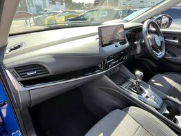 Nissan Qashqai 1.3 Qashqai N-Connecta DiG-T MHEV 5dr 17