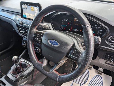 Ford Focus ST-LINE X 20