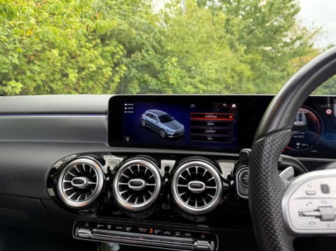 Mercedes-Benz A Class 1.5 A180d AMG Line (Premium Plus 2) 7G-DCT Euro 6 (s/s) 5dr 33