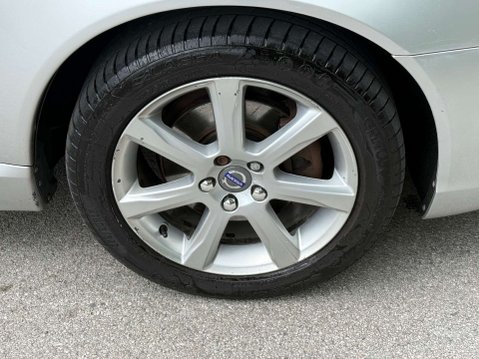 Volvo V70 2.0 V70 SE Luxury D4 Auto 5dr 41
