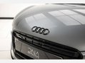 Audi R8 5.2 R8 Quattro V10 Semi-Auto 4WD 2dr 28